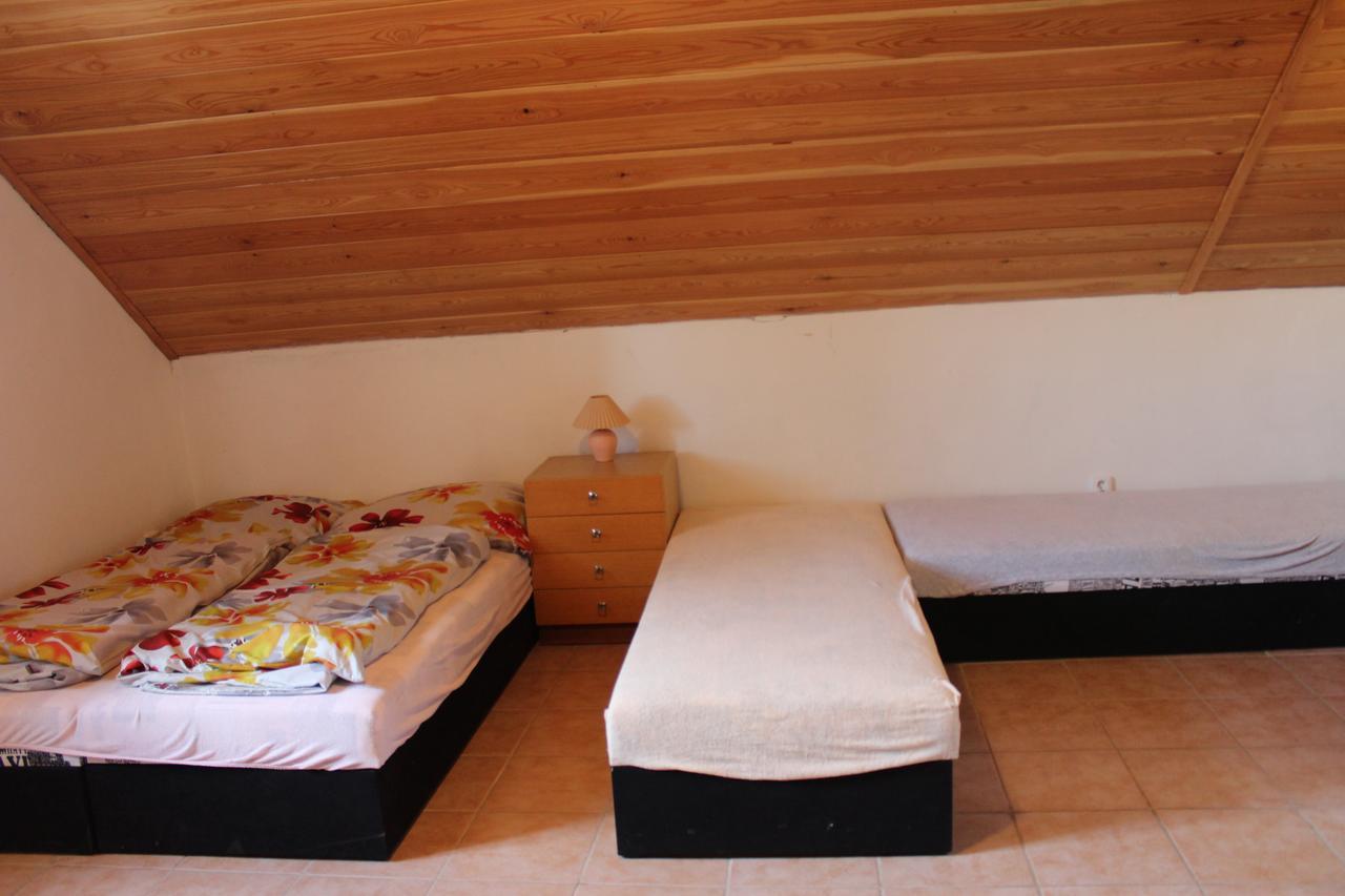 Ferienwohnung Vinarstvi Bician Vrbovec Exterior foto